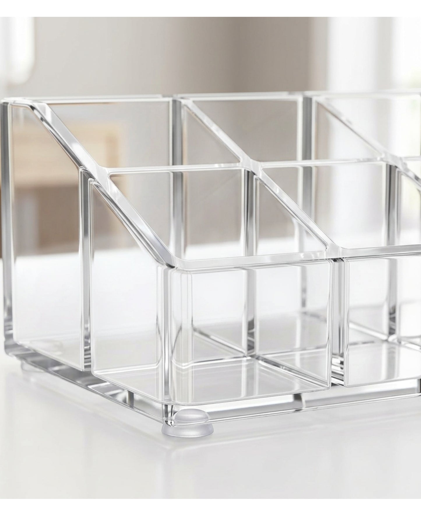 Comfoa Clear Acrylic Stepped Lipstick Organizer 36 Compartments - Detail view